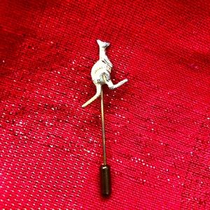 Gold tone Kangaroo Vintage Pin